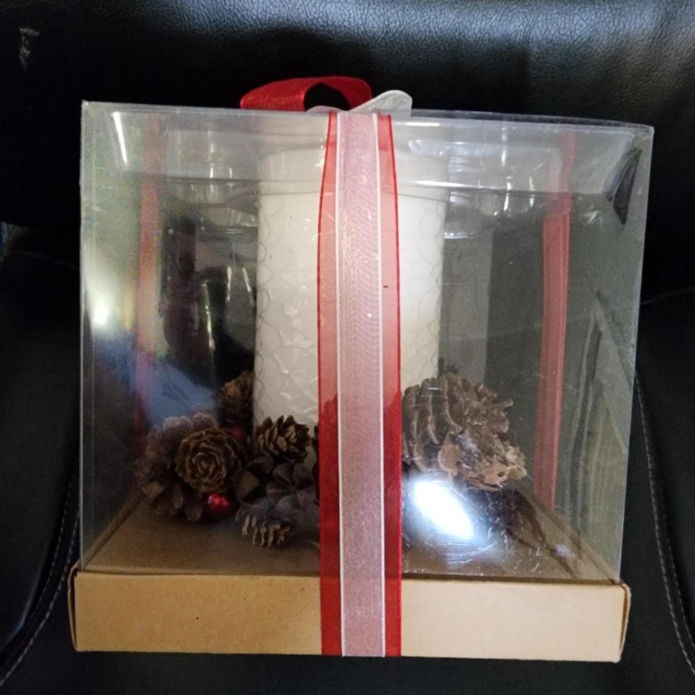 NWOT Christmas Pillar Candle in Pinecone Wreath